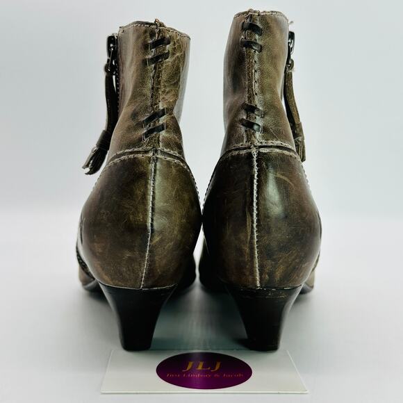 Frye Women's Steffi Zip Distressed Taupe Leather Ankle Booties Size 6 - Picture 6 of 11